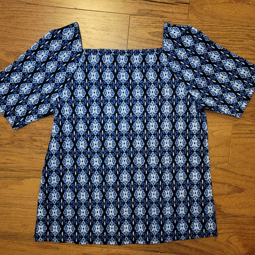 LOFT Blue Geometric Patterned Women's Top XS NWT!